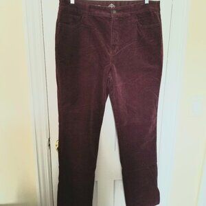 St. Johns Bay Women’s Corduroy Pants Straight Leg Mid Rise Burgundy 18T